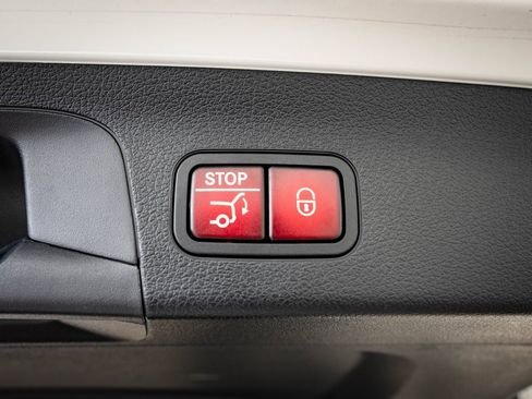 Used 2022 Mercedes-Benz GLS 450 4MATIC image 20