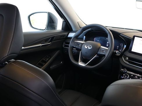 Certified 2025 INFINITI QX60 Luxe w/ Vision Package AWD/4WD image 47