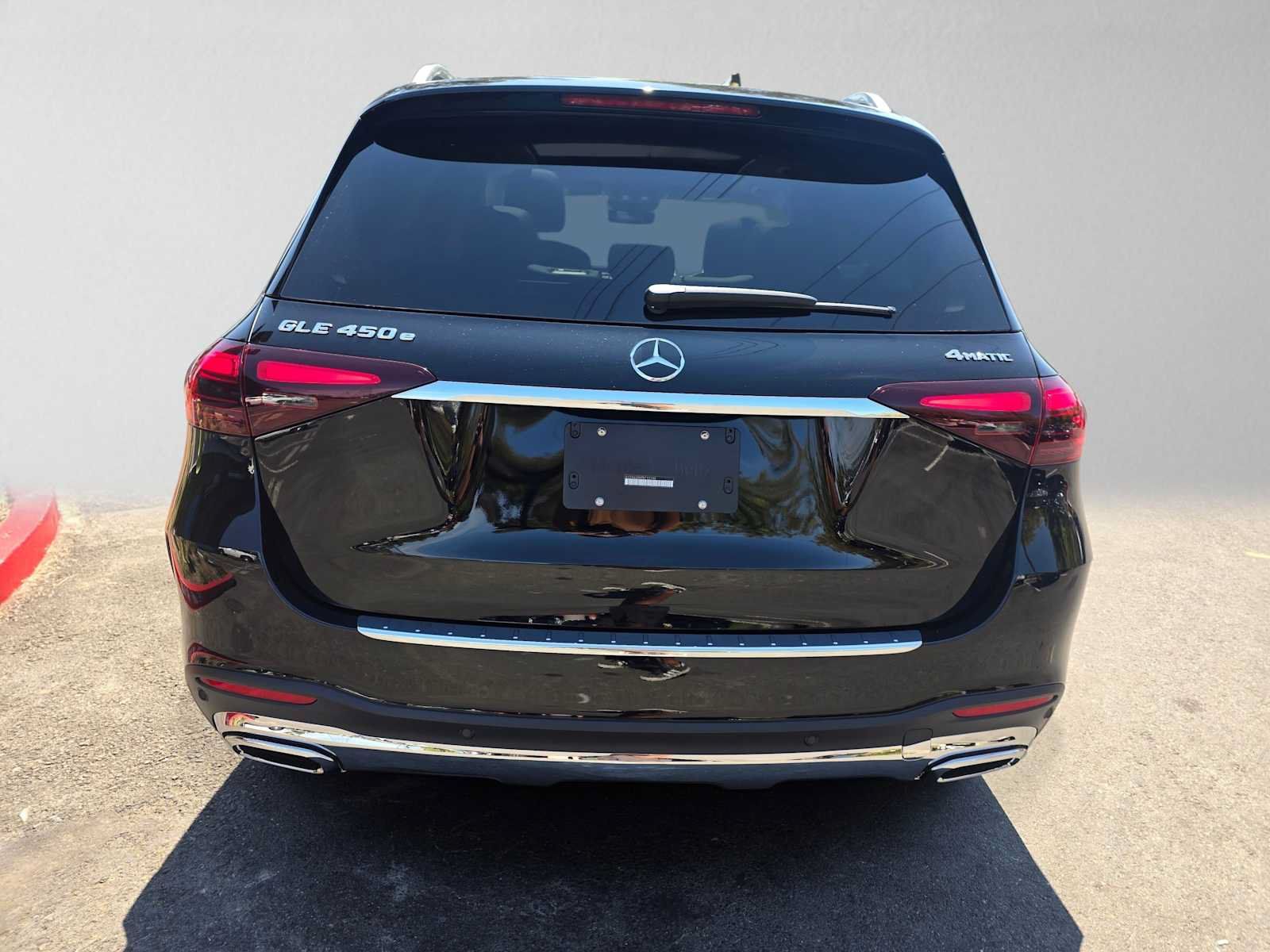 New 2026 Mercedes-Benz GLE 450e 4MATIC image 4