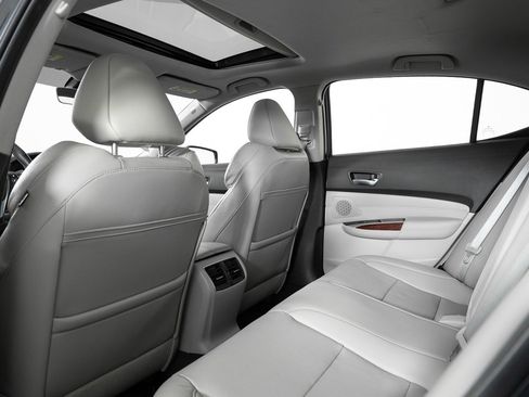 Used 2016 Acura TLX V6 SH-AWD w/ Technology Pkg image 19