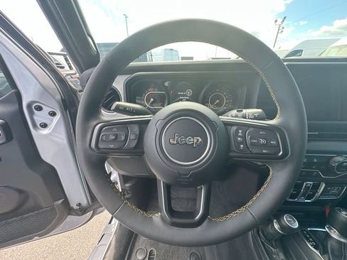 Used 2024 Jeep Wrangler Unlimited Sport AWD/4WD image 16