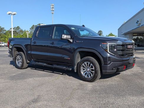 Used 2023 GMC Sierra 1500 AT4 w/ Technology Package image 3