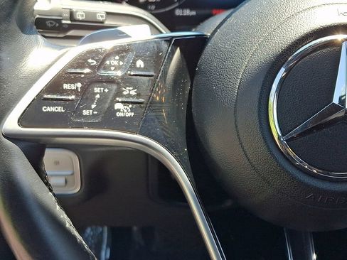 Used 2025 Mercedes-Benz GLE 350 4MATIC w/ Driver Assistance Package image 21