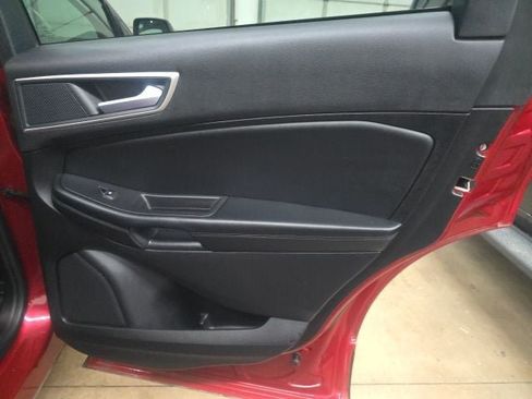Used 2024 Ford Edge SEL w/ Convenience Package AWD/4WD image 7