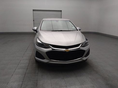 Used 2019 Chevrolet Cruze LT w/ Convenience Package FWD image 14