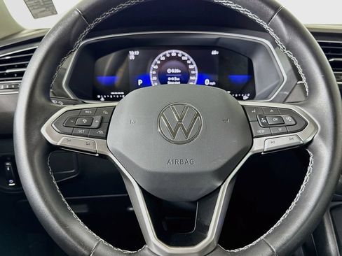 Used 2023 Volkswagen Tiguan SE FWD image 37