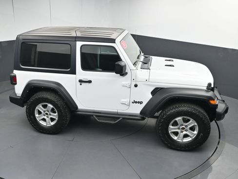 Used 2021 Jeep Wrangler Willys image 30