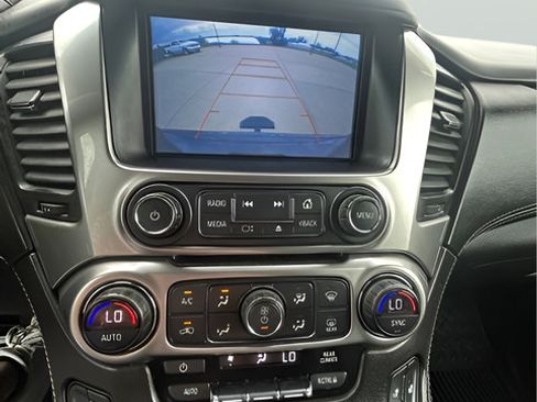 Used 2018 Chevrolet Suburban LT AWD/4WD image 24