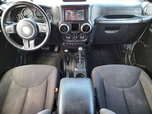 Used 2015 Jeep Wrangler Unlimited Sport AWD/4WD image 29