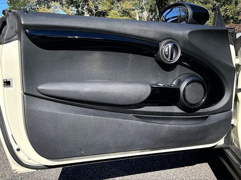 Used 2020 MINI Cooper S image 16