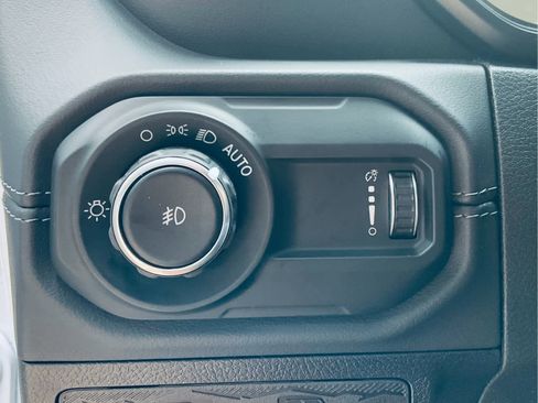 New 2025 Jeep Wrangler Unlimited Sahara w/ Technology Group AWD/4WD image 47