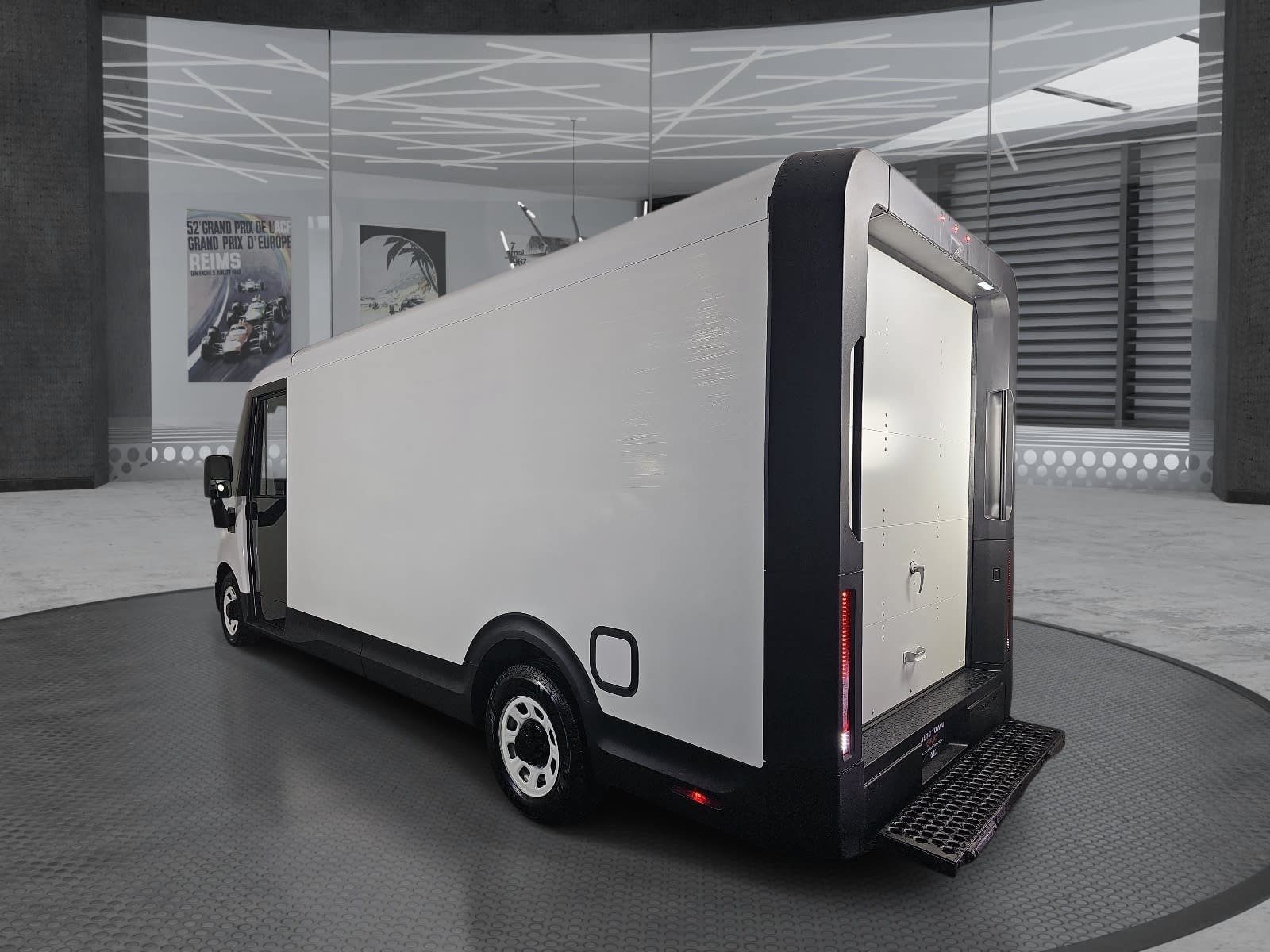 Used 2024 Chevrolet Brightdrop 600 w/ Commercial Equipment Package AWD/4WD image 4