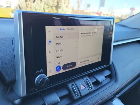 Used 2024 Toyota RAV4 Adventure image 21