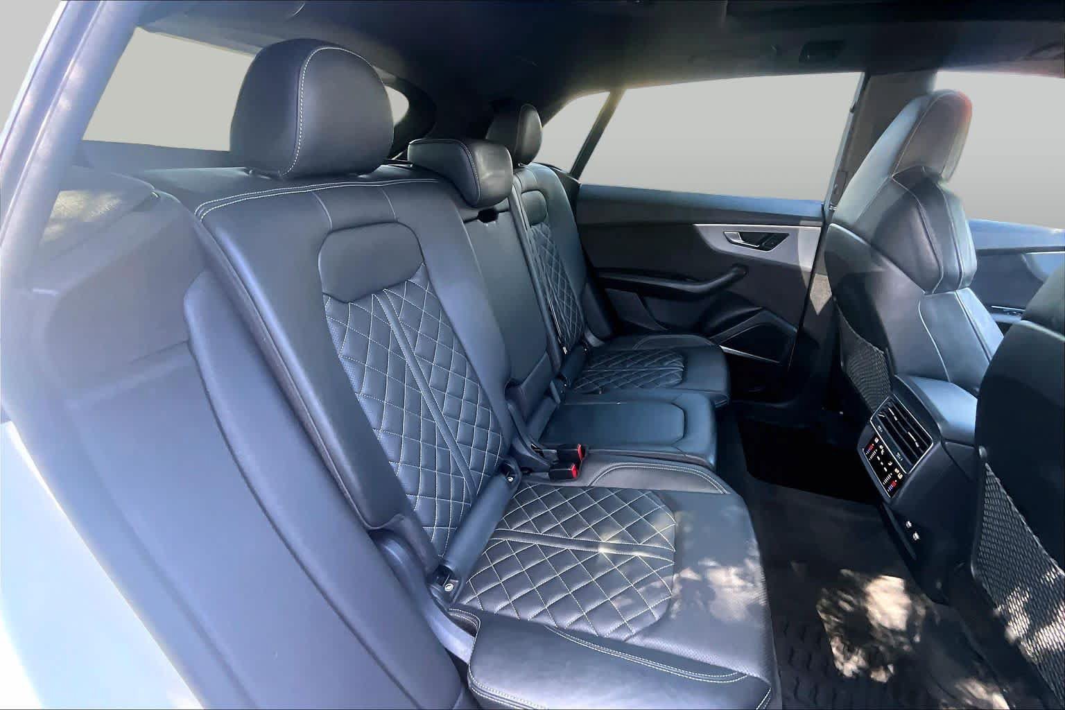 Used 2020 Audi SQ8 Premium Plus AWD/4WD image 20