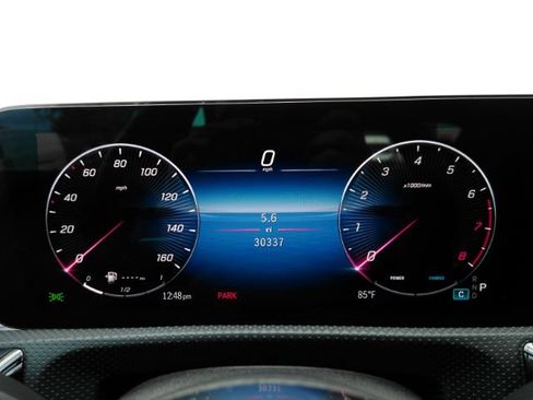 Used 2025 Mercedes-Benz CLA 250 4MATIC image 40