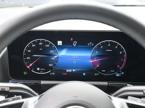 New 2026 Mercedes-Benz GLA 250 4MATIC image 9