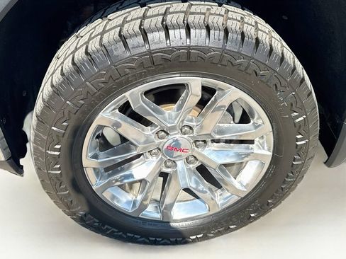 Used 2021 GMC Sierra 1500 SLT AWD/4WD image 40