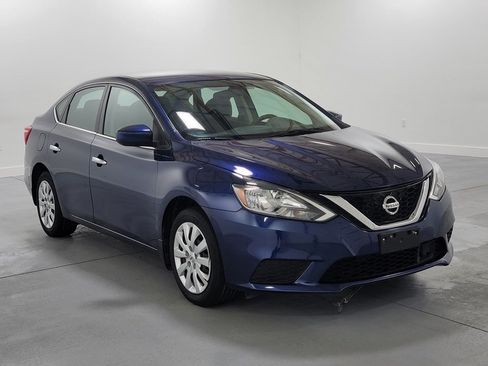 Used 2019 Nissan Sentra S FWD image 2