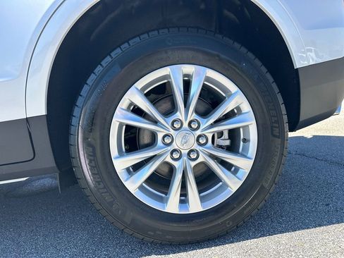 New 2026 Cadillac XT5 Luxury w/ LPO, Floor Liner Package image 19