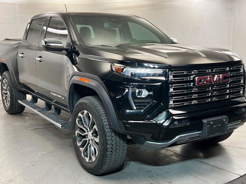 Used 2023 GMC Canyon Denali AWD/4WD image 8