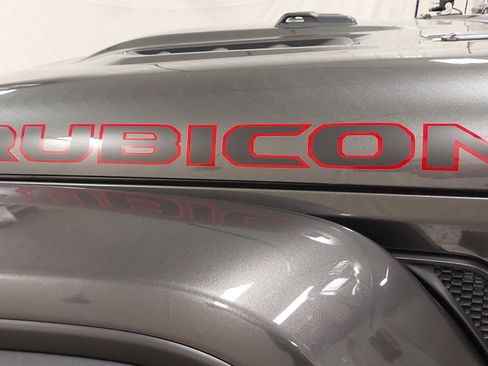 Used 2022 Jeep Wrangler Rubicon w/ Steel Bumper Group image 32