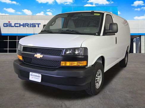 New 2026 Chevrolet Express 2500 w/ Communications Package RWD image 4