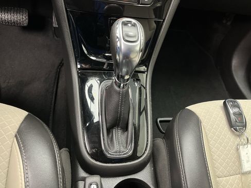 Used 2019 Buick Encore Preferred image 21