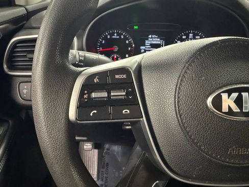 Used 2019 Kia Sorento AWD image 13