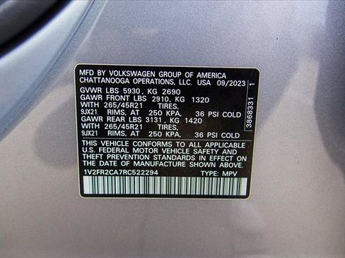 Used 2024 Volkswagen Atlas SEL Premium R-Line AWD/4WD image 30