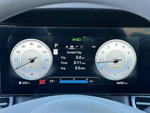 Used 2024 Hyundai Elantra SEL FWD image 20