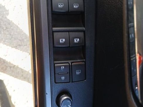 Used 2017 Toyota Tacoma TRD Sport image 48