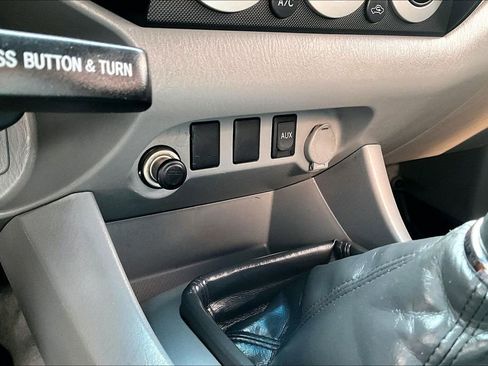 Used 2010 Toyota Tacoma PreRunner image 15