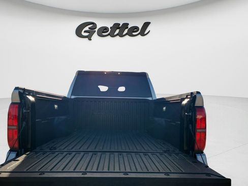 Certified 2025 Toyota Tacoma SR5 AWD/4WD image 9