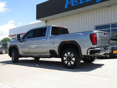 Used 2024 GMC Sierra 2500 Denali w/ Denali Reserve Package AWD/4WD image 10