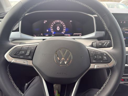 New 2026 Volkswagen Taos SE FWD image 16