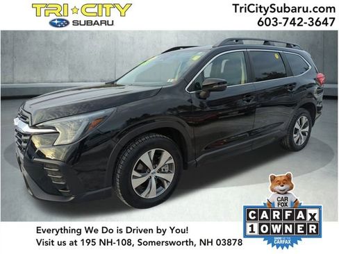 Used 2023 Subaru Ascent Premium w/ Convenience Package image 1