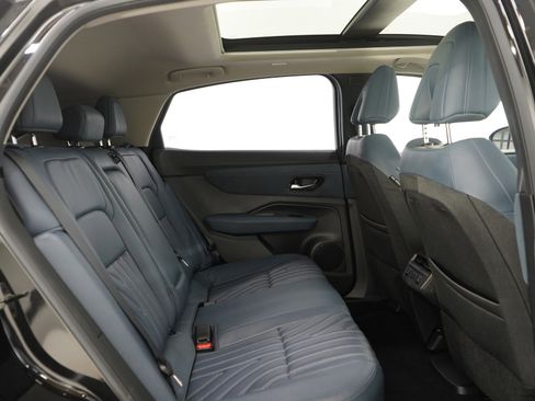 Used 2023 Nissan Ariya image 14