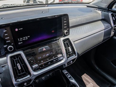 Used 2021 Kia Sorento SX AWD/4WD image 31