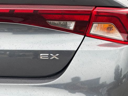 Used 2021 Kia K5 EX image 29