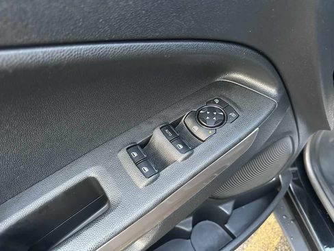 Used 2020 Ford EcoSport Titanium image 11