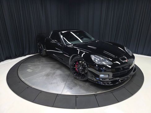 Used 2007 Chevrolet Corvette Z06 w/ Preferred Equipment Group RWD image 55