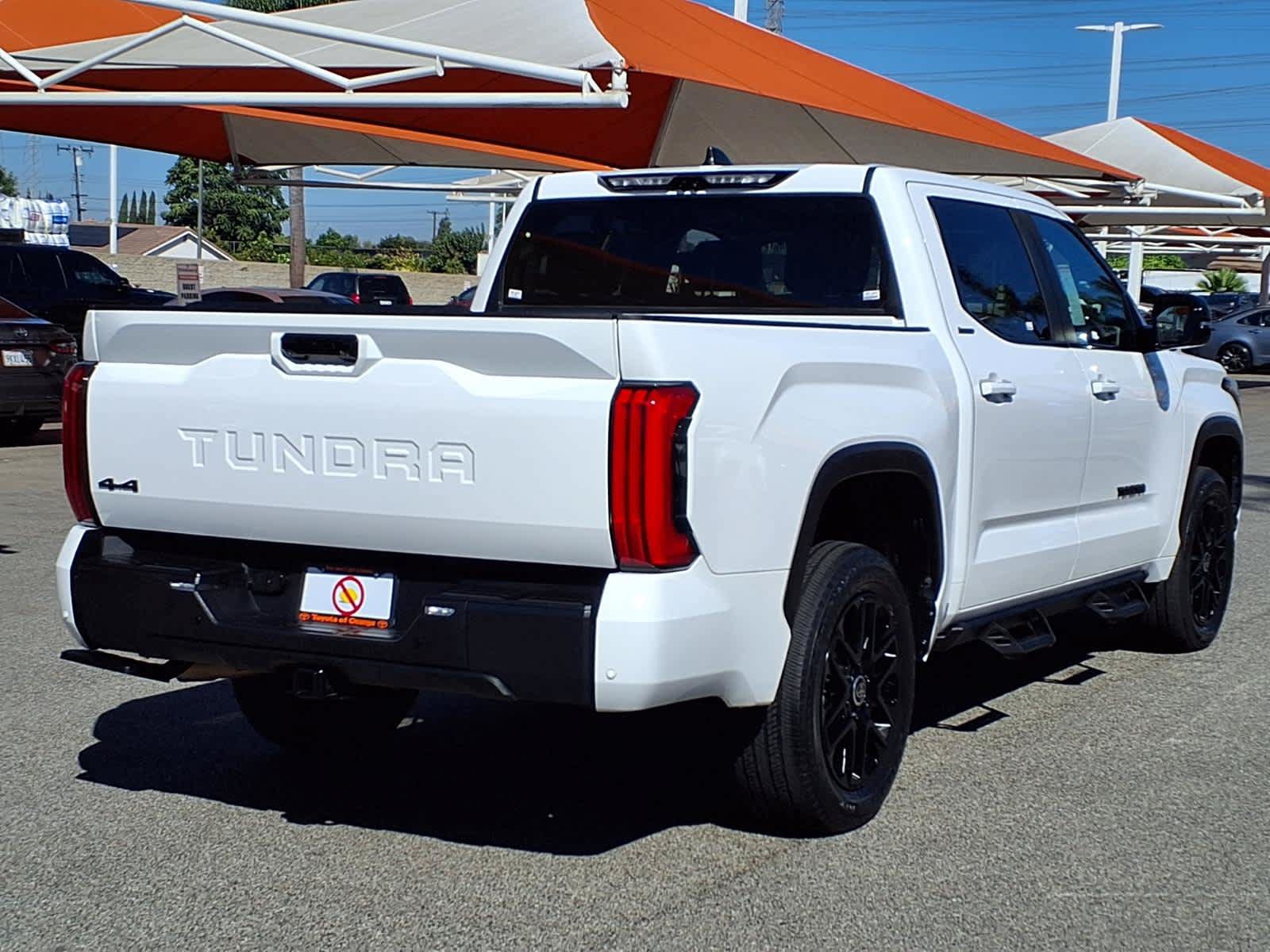 Used 2024 Toyota Tundra Limited AWD/4WD image 6