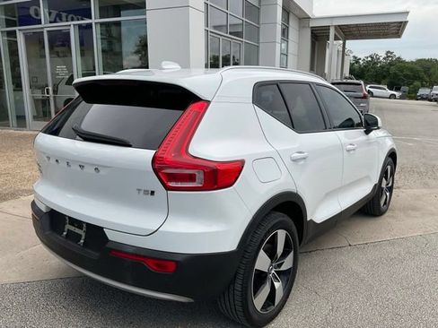 Used 2020 Volvo XC40 T5 Momentum w/ Protection Package Premier AWD/4WD image 7