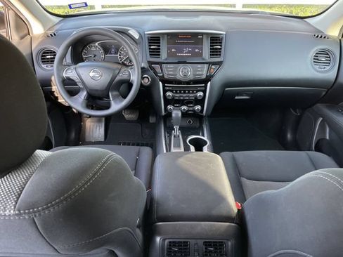 Used 2017 Nissan Pathfinder S FWD image 9