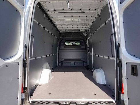 New 2025 Mercedes-Benz Sprinter 2500 image 25