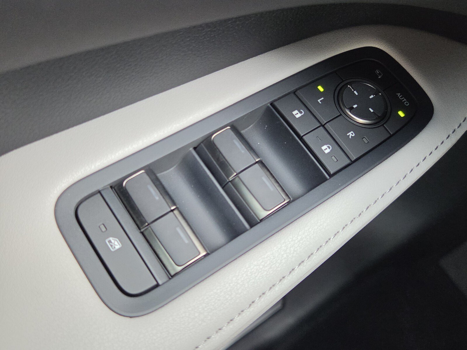 New 2026 Lexus RX 350 FWD image 31