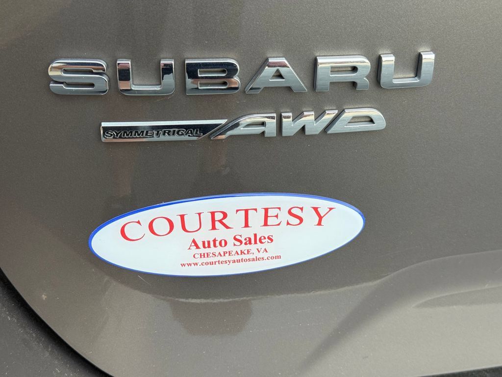Used 2024 Subaru Forester Premium AWD/4WD image 13