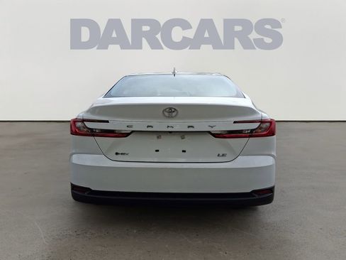 Used 2025 Toyota Camry LE FWD image 5