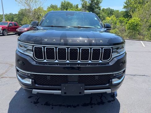 Used 2022 Jeep Wagoneer Series II AWD/4WD image 2