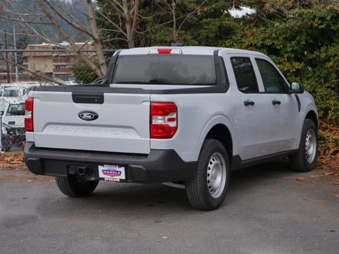 New 2025 Ford Maverick XL w/ Equipment Group 101A image 24